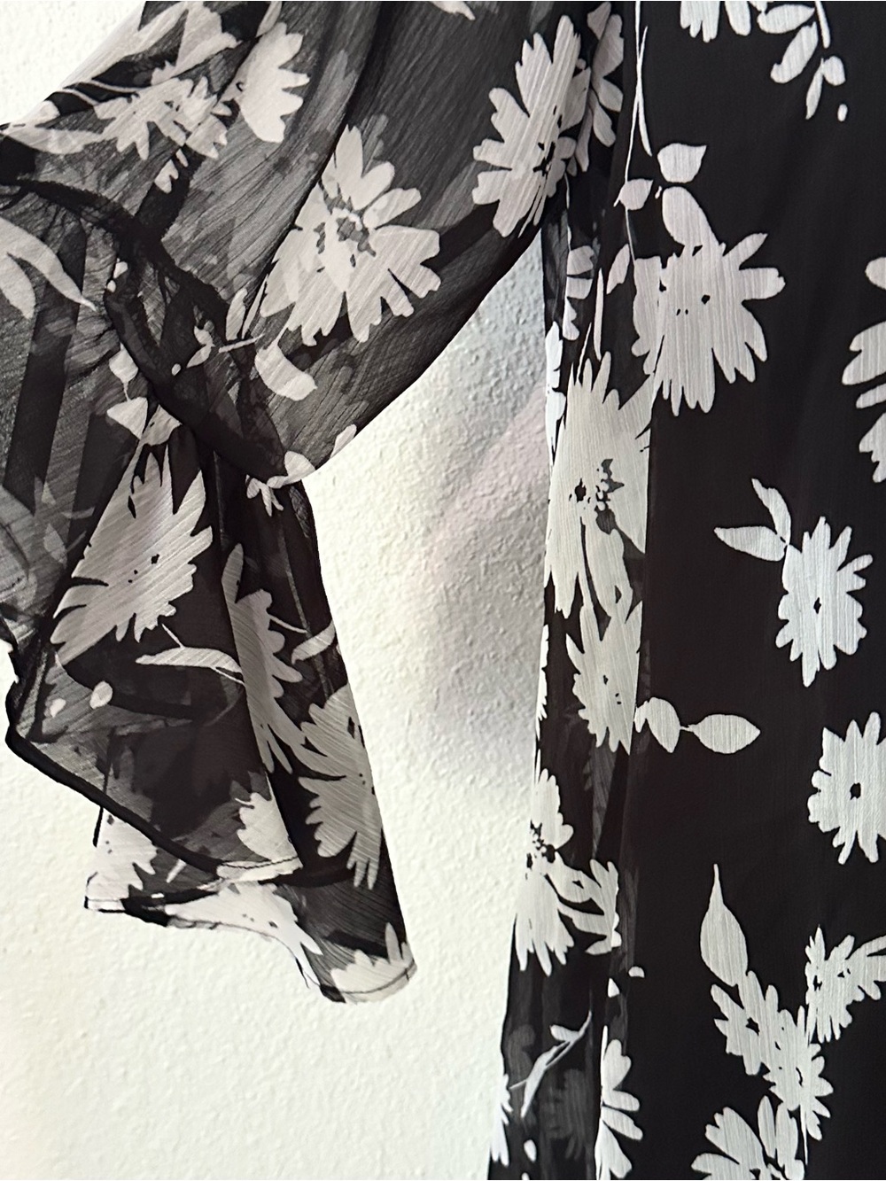 Calvin Klein Black & White Floral Midi Dress - Picture 2 of 5